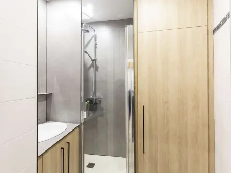 Appartement central 4-6 pers, RDC, bien équipé, proche télécabine et commodités. - Photo 2