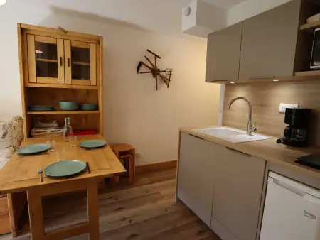 Appartement rénové en 2022 pour 3 personnes - Centre village - Piscine l'été - Classé 2 étoiles - Photo 1