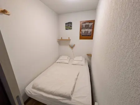 Appartement 4 pers., village, proche pistes, piscine l'été, commerces à pied - Photo 2