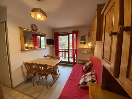 Appartement 4 pers., village, proche pistes, piscine l'été, commerces à pied - Photo 6