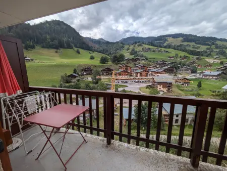 Appartement 4 pers., village, proche pistes, piscine l'été, commerces à pied - Photo 8