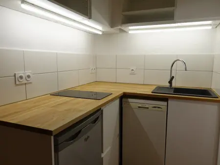 Charmant appart rénové 4 pers, balcon sud, plein centre, proche ski et piscine! - Photo 1