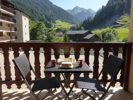 Charmant appart rénové 4 pers, balcon sud, plein centre, proche ski et piscine! - Photo 8