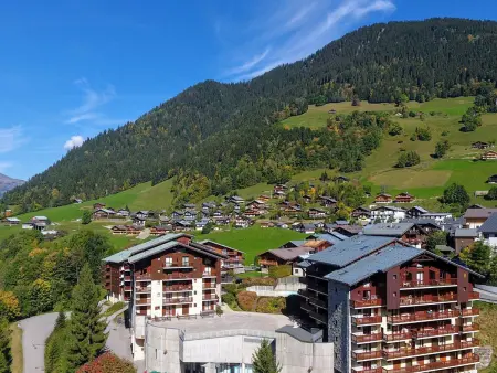Charmant appart rénové 4 pers, balcon sud, plein centre, proche ski et piscine! - Photo 11