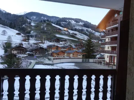 Appartement cosy 2-4 pers, cœur de village, proche pistes, piscine l'été - Photo 8