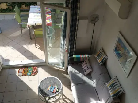Villa rénovée climatisée avec piscine et parking proche mer - Photo 3