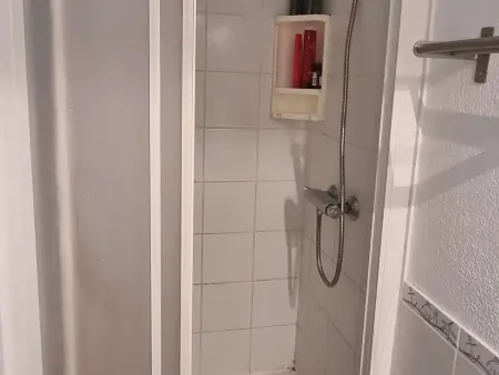Villa rénovée climatisée avec piscine et parking proche mer - Photo 11