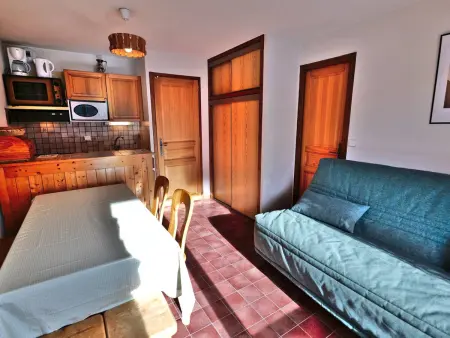 Appartement 2 pièces + coin montagne, balcon sud, au centre du village - Photo 4