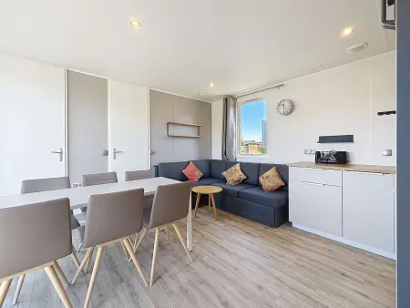 Mobil-home 6 pers, 3 chambres, piscine chauffée, plage à 200m, terrasse couverte - Photo 1