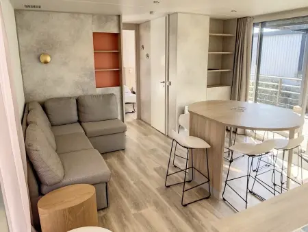 Mobil-home 3 chambres avec piscine chauffée, proche plage et commerces - Photo 3