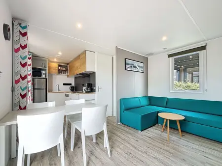 Mobil-home Grand Confort 4 pers, 2 chambres, 1 sdb, clim, terrasse & parking, à 200m de la plage - Photo 2