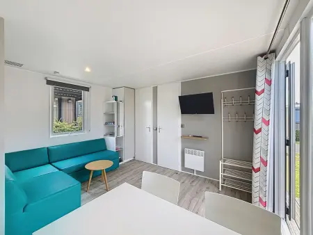 Mobil-home Grand Confort 4 pers, 2 chambres, 1 sdb, clim, terrasse & parking, à 200m de la plage - Photo 3