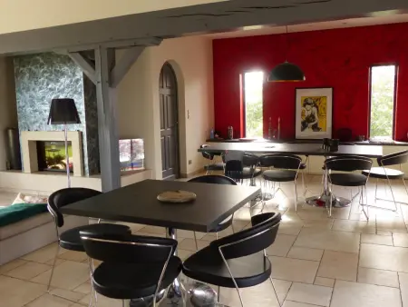 Villa avec piscine chauffée et jardin près de Moulins - Photo 5