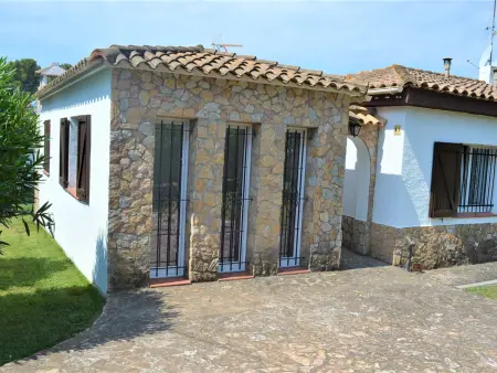 Maison à Begur avec piscine commune, jardin, terrasse, 2 chambres pour 5 personnes - Photo 1