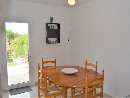 Maison à Begur avec piscine commune, jardin, terrasse, 2 chambres pour 5 personnes - Photo 7