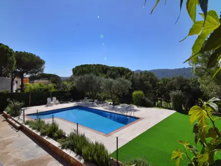 Villa Gaudí à Santa Cristina d'Aro - Luxe, Piscine Privée & Proche Mer - Photo 4