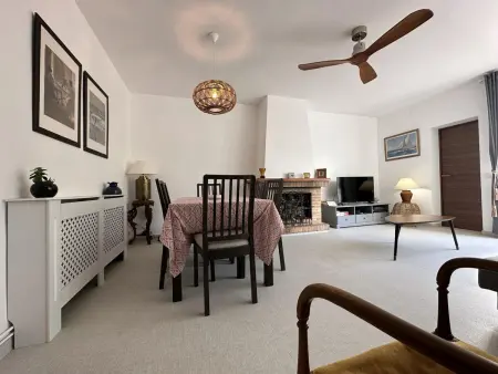 Charmante Villa avec Patio à 1km de la Plage à Sant Feliu de Guíxols - Photo 2