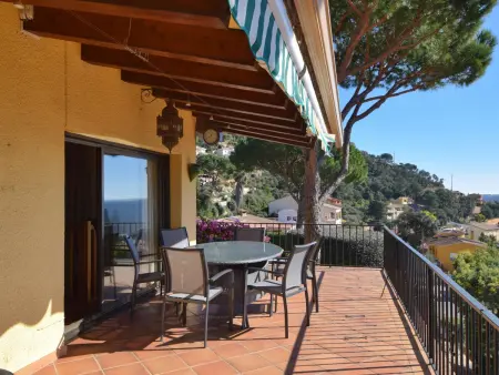 Villa avec piscine privée, BBQ, Wifi & Parking, près des plages de la Costa Brava - Photo 3