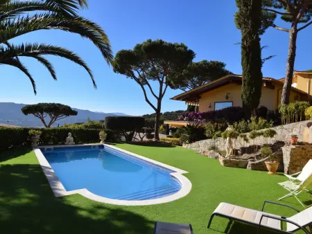 Villa avec piscine privée, BBQ, Wifi & Parking, près des plages de la Costa Brava - Photo 4