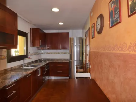 Villa avec piscine privée, BBQ, Wifi & Parking, près des plages de la Costa Brava - Photo 14