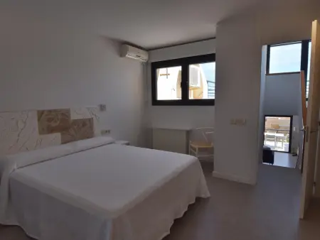 Villa rénovée avec piscine, clim, wifi et parking à 600m de la plage - Costa Brava - Photo 18