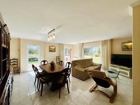 Villa tranquille à Llagostera avec piscine et terrasse. - Photo 5