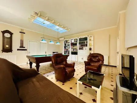 Villa tranquille à Llagostera avec piscine et terrasse. - Photo 15