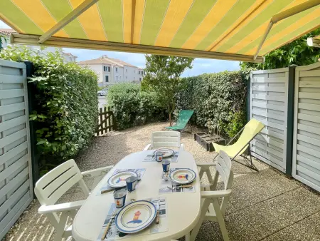 Maison à 150m plage, 2 chambres, piscine & WiFi, parking - Photo 1