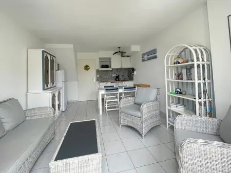 Maison à 150m plage, 2 chambres, piscine & WiFi, parking - Photo 4