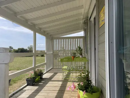 Chalets avec terrasse, draps inclus à Pierrefitte-sur-Loire - Photo 11