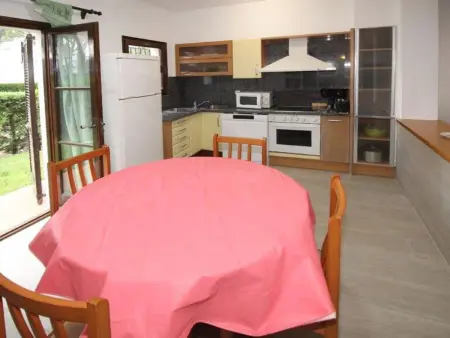 Piverd, Maison 6 personnes à Pals - Photo 2