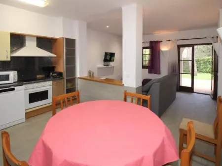 Piverd, Maison 6 personnes à Pals - Photo 6