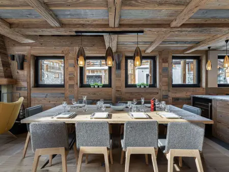 Chalet d'Exception avec Piscine, Hammam et Ascenseur à Val d'Isère, Proche des Pistes - Photo 3