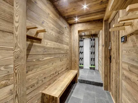 Chalet d'Exception avec Piscine, Hammam et Ascenseur à Val d'Isère, Proche des Pistes - Photo 12