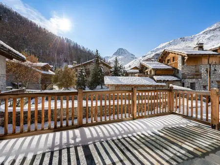 Chalet d'Exception avec Piscine, Hammam et Ascenseur à Val d'Isère, Proche des Pistes - Photo 13