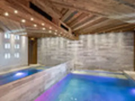 Chalet d'Exception avec Piscine, Hammam et Ascenseur à Val d'Isère, Proche des Pistes - Photo 14