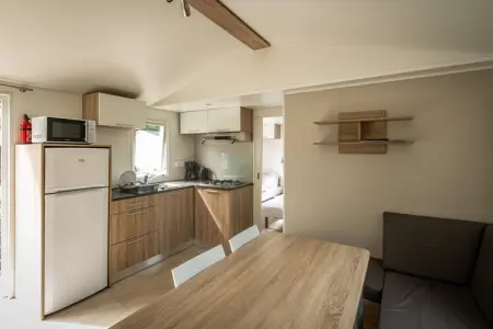 Camping Petite Suisse 2, Chalet de Charme avec Piscine - Photo 2