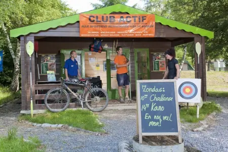 Camping Petite Suisse 2, Chalet de Charme avec Piscine - Photo 12