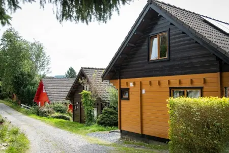 Camping Petite Suisse 6, Chalet de charme en bord de forêt - Photo 10
