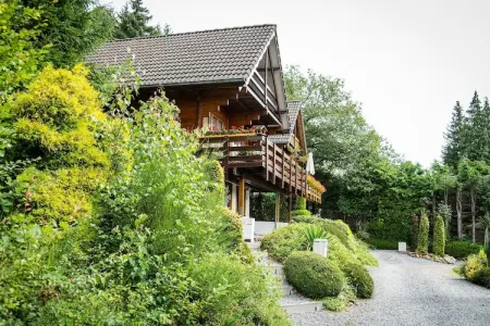 Camping Petite Suisse 6, Chalet de charme en bord de forêt - Photo 12