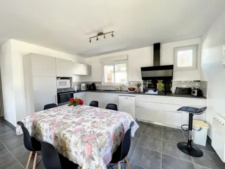 Maison rénovée proche mer 7 pers., jardin, wifi et ping-pong, 3 chambres, 2 salles d'eau - Photo 3