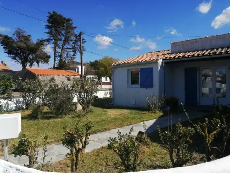 Maison 3 pièces avec véranda et jardin, à 300m de la plage - La Guérinière - Photo 2