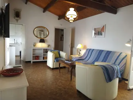 Maison 3 pièces avec véranda et jardin, à 300m de la plage - La Guérinière - Photo 5
