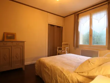 Charmante maison à Portbail avec jardin privé, animaux acceptés, parking - Photo 12