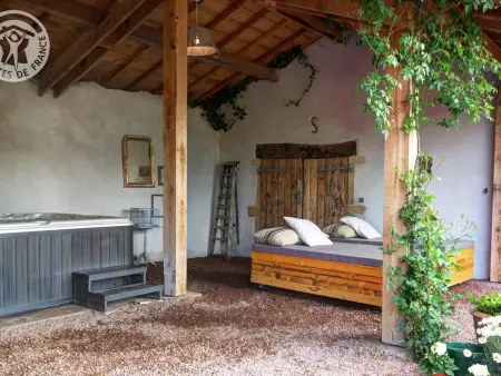 Gîte cocon avec spa et sauna à Saint-Germain-Lespinasse - Photo 5