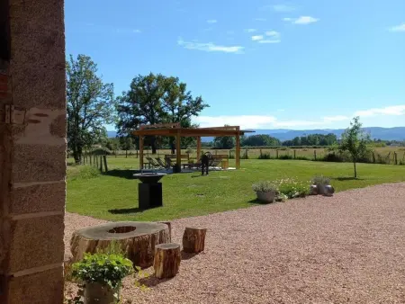 Gîte cocon avec spa et sauna à Saint-Germain-Lespinasse - Photo 8