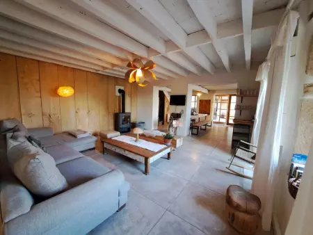 Gîte cocon avec spa et sauna à Saint-Germain-Lespinasse - Photo 11