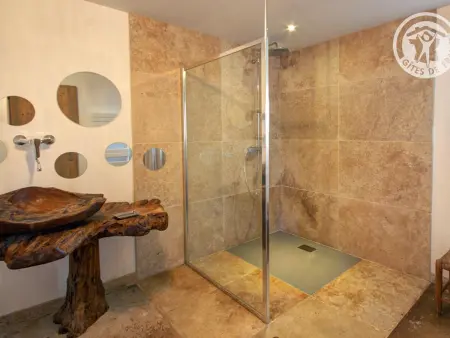 Gîte cocon avec spa et sauna à Saint-Germain-Lespinasse - Photo 18