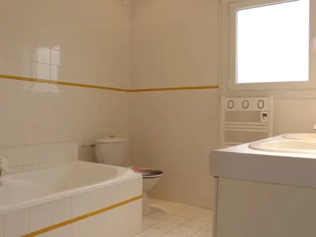 Maison au calme, proche plage et port, parking privé - Photo 5