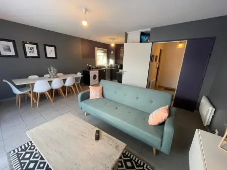 Appartement en rez-de-jardin à 100m de la plage avec terrasse et parking - Photo 2